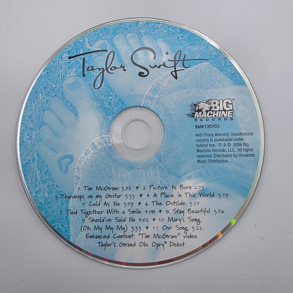 Taylor Swift Self Titled Debut Album CD 2006 Enhanced Content Big Machine Record - Picture 9 of 9